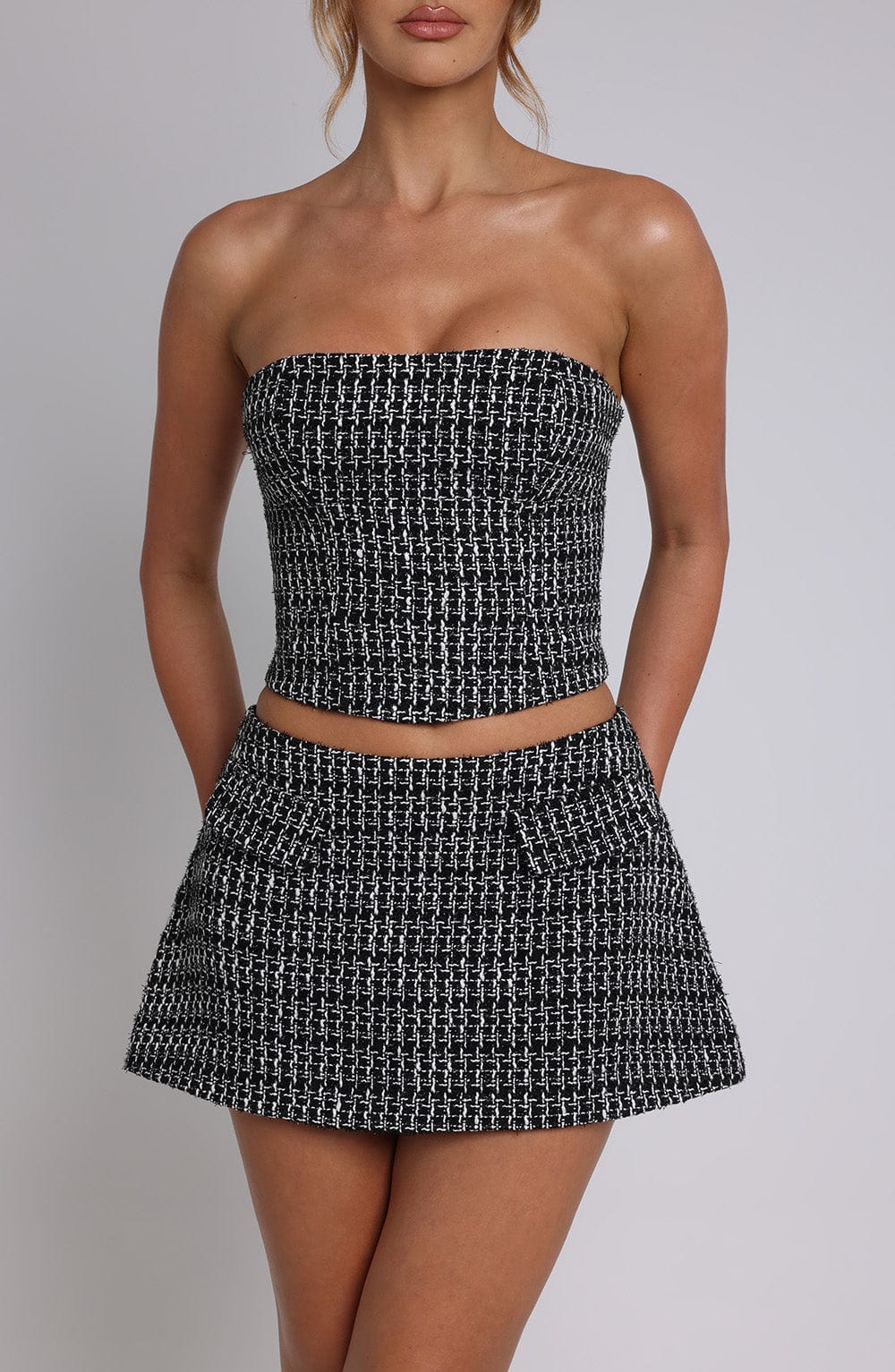 Tabitha Mini Skirt - Black/White - Napalia
