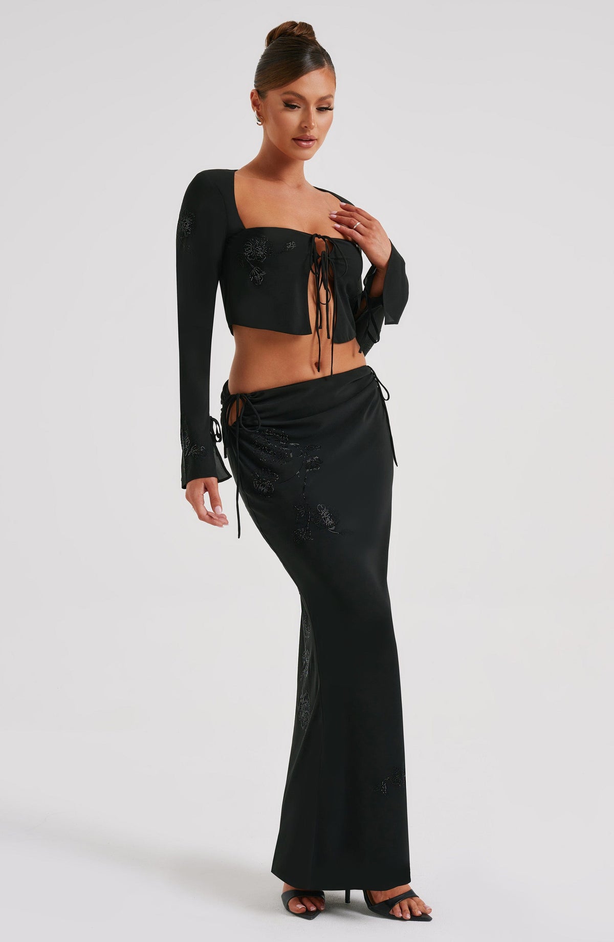 Tana Maxi Skirt - Black - Napalia
