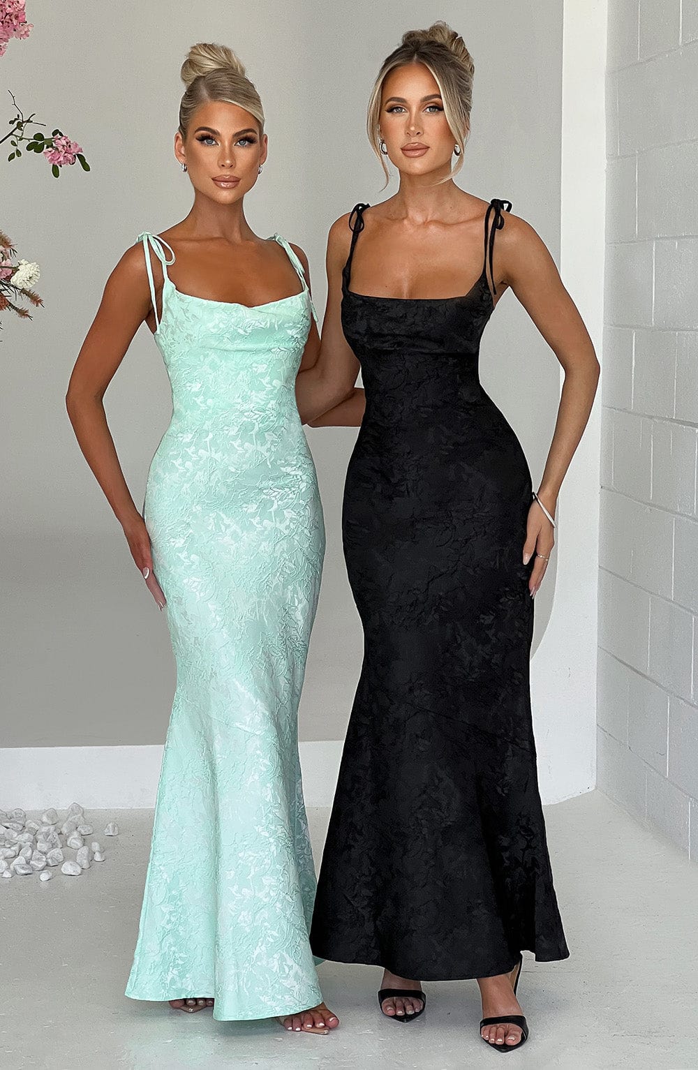 Whitney Maxi Dress - Mint - Napalia